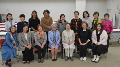 JKSKワークショップレポート 「幸せホルモンで脳と心を元気にするハンドマッサージ習得ワークショップ」